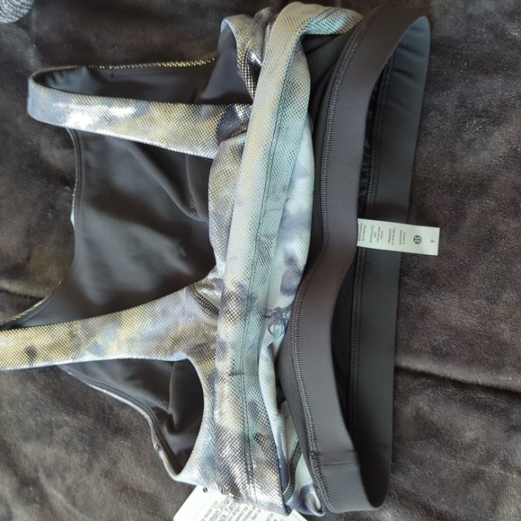 Lululemon Align High Neck Tank Shine  NWT Size 4 & 8 - Picture 3 of 6